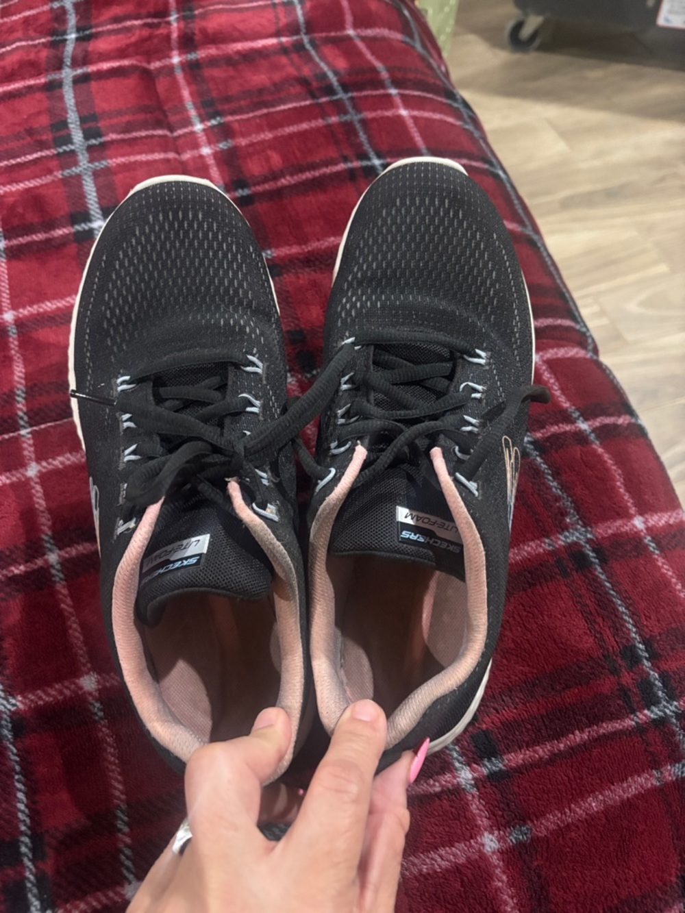 Skechers Women's Black Sneakers with Light Pink Lining